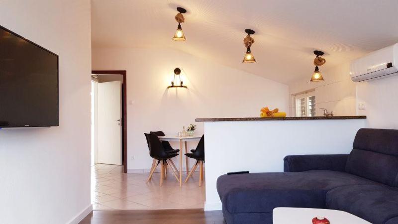 Apartment Mirjana Vodice Eksteriør billede